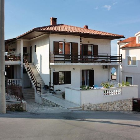 Apartments And Rooms With Parking Space Vrbnik, Krk - 5301 エクステリア 写真