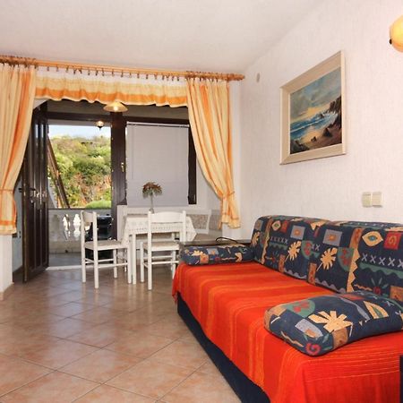 Apartments And Rooms With Parking Space Vrbnik, Krk - 5301 エクステリア 写真