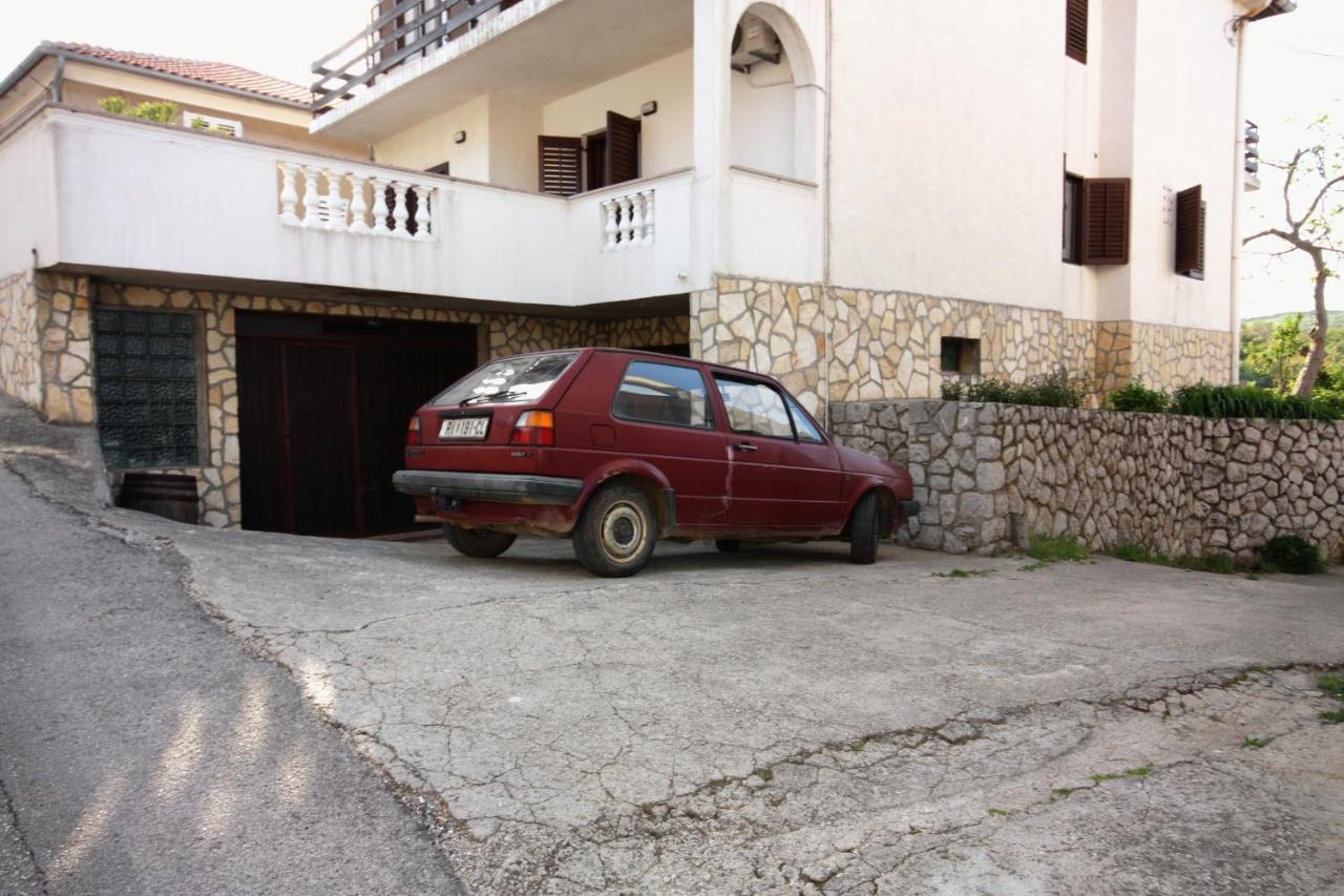 Apartments And Rooms With Parking Space Vrbnik, Krk - 5301 エクステリア 写真