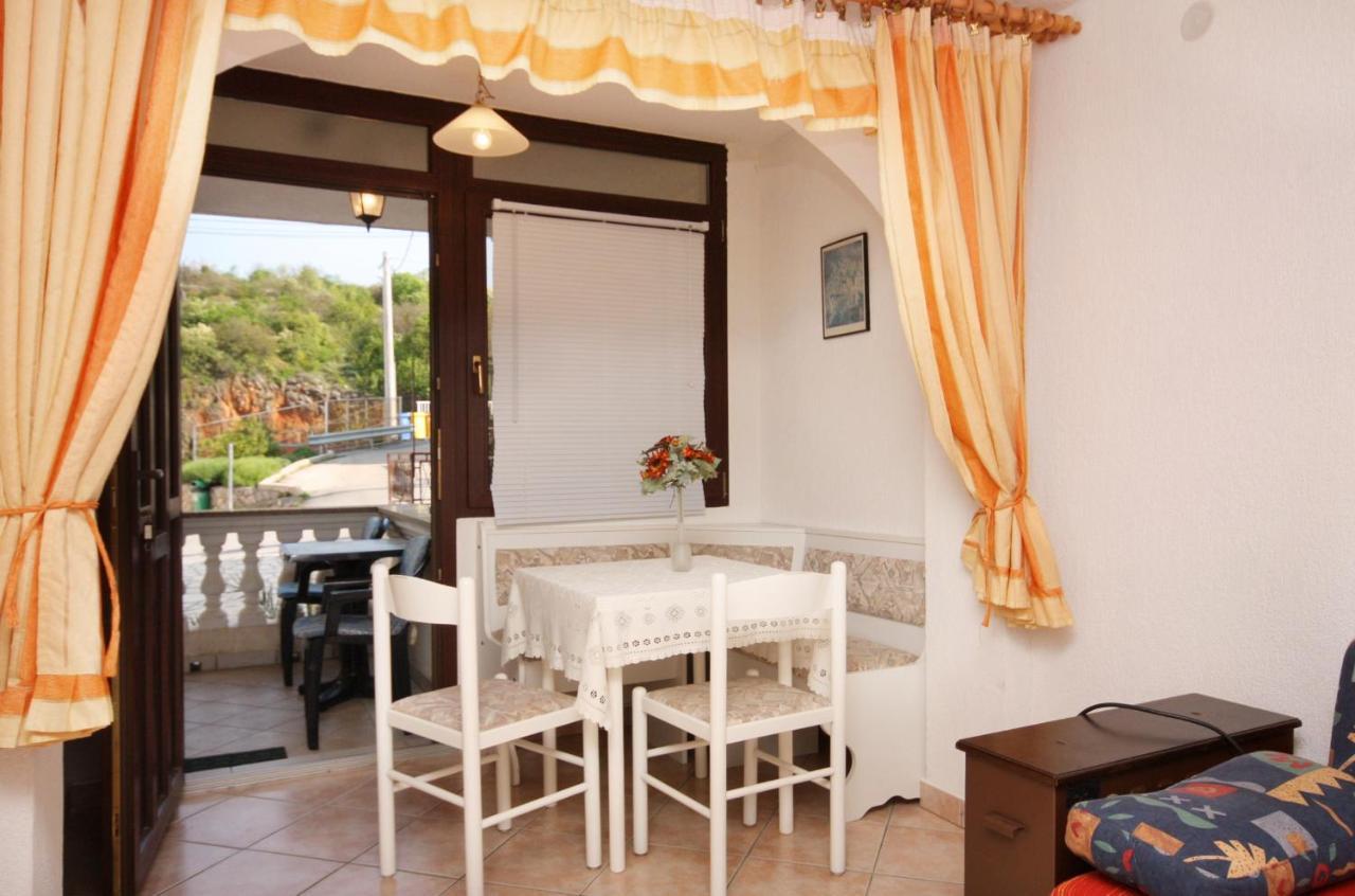 Apartments And Rooms With Parking Space Vrbnik, Krk - 5301 エクステリア 写真